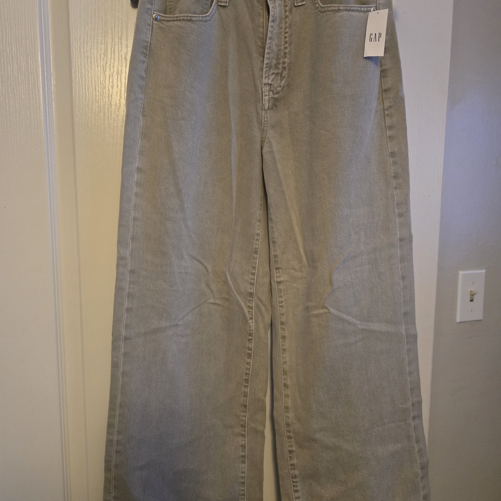 GAP Women's Light Gray Flare Jeans
